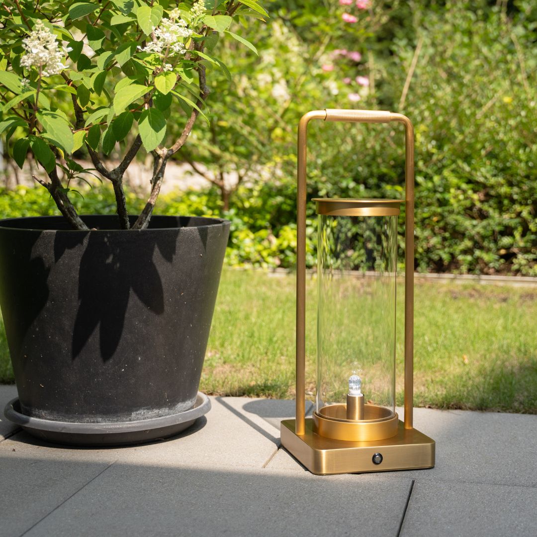 Zenith Laterne - dimmbare, wiederaufladbare LED-Kupfer-Handlaterne