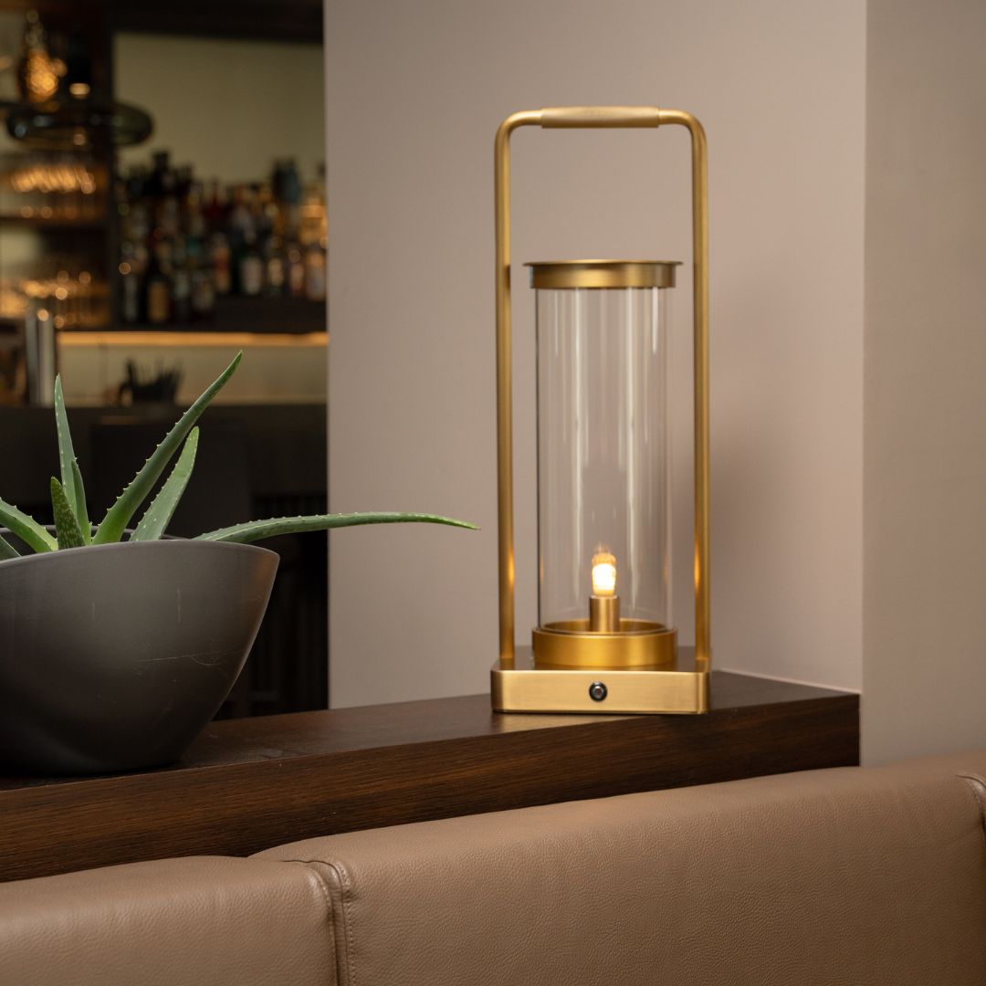 Zenith Laterne - dimmbare, wiederaufladbare LED-Kupfer-Handlaterne