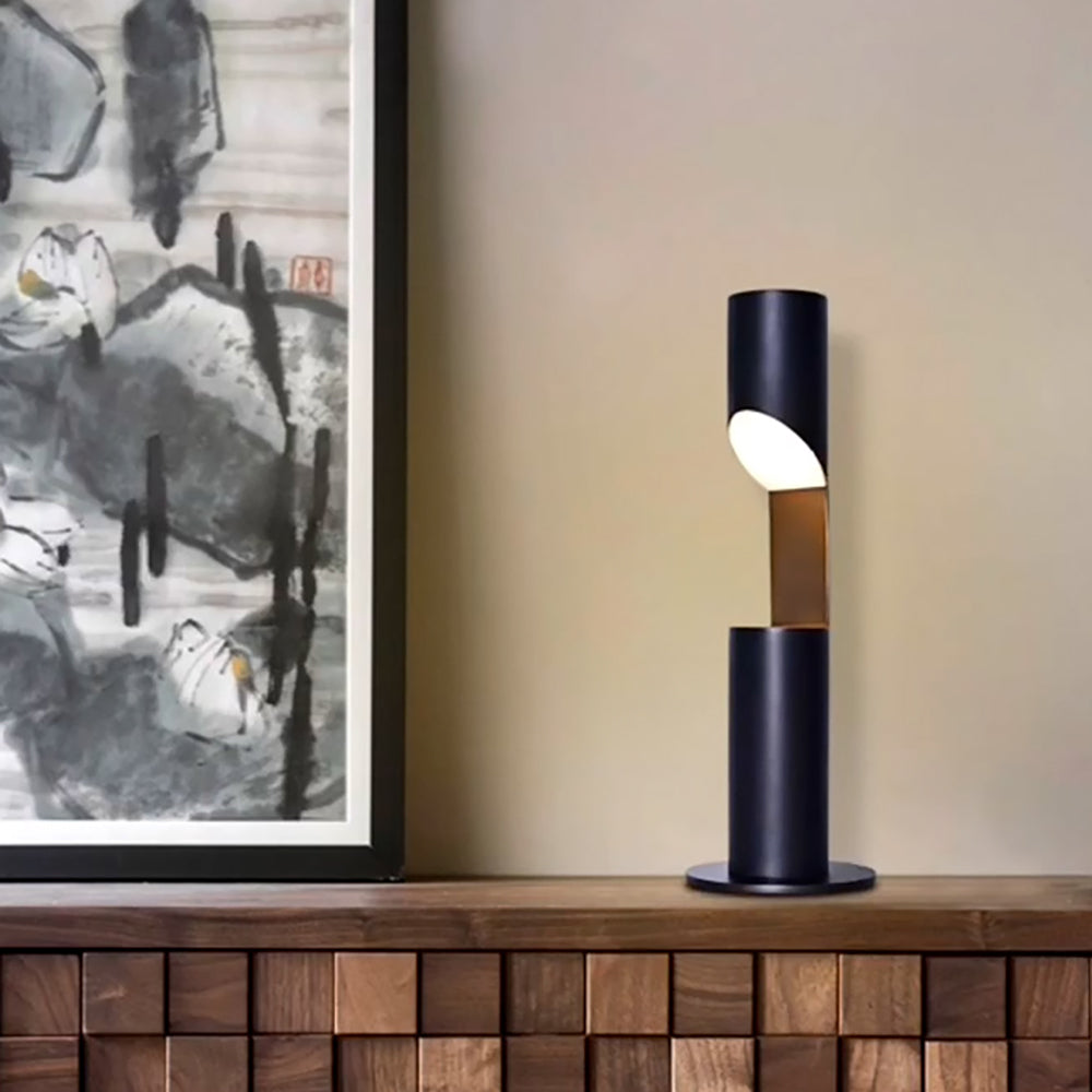 Astra Luce - dimmbare LED-Lampe mit zylindrischer Schnitt-Schräge